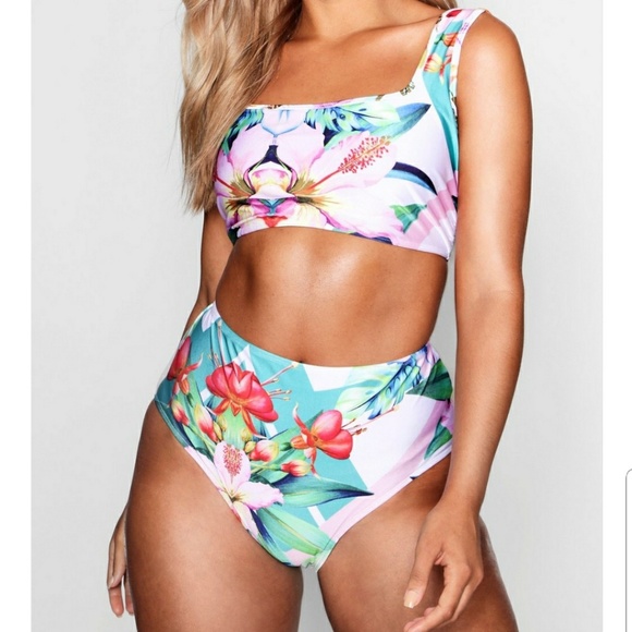 Boohoo Plus Other - 😍Two piece swimwear set👙